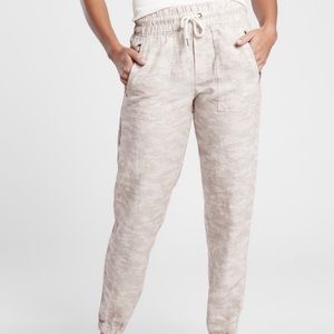 Athleta jogger linen camo